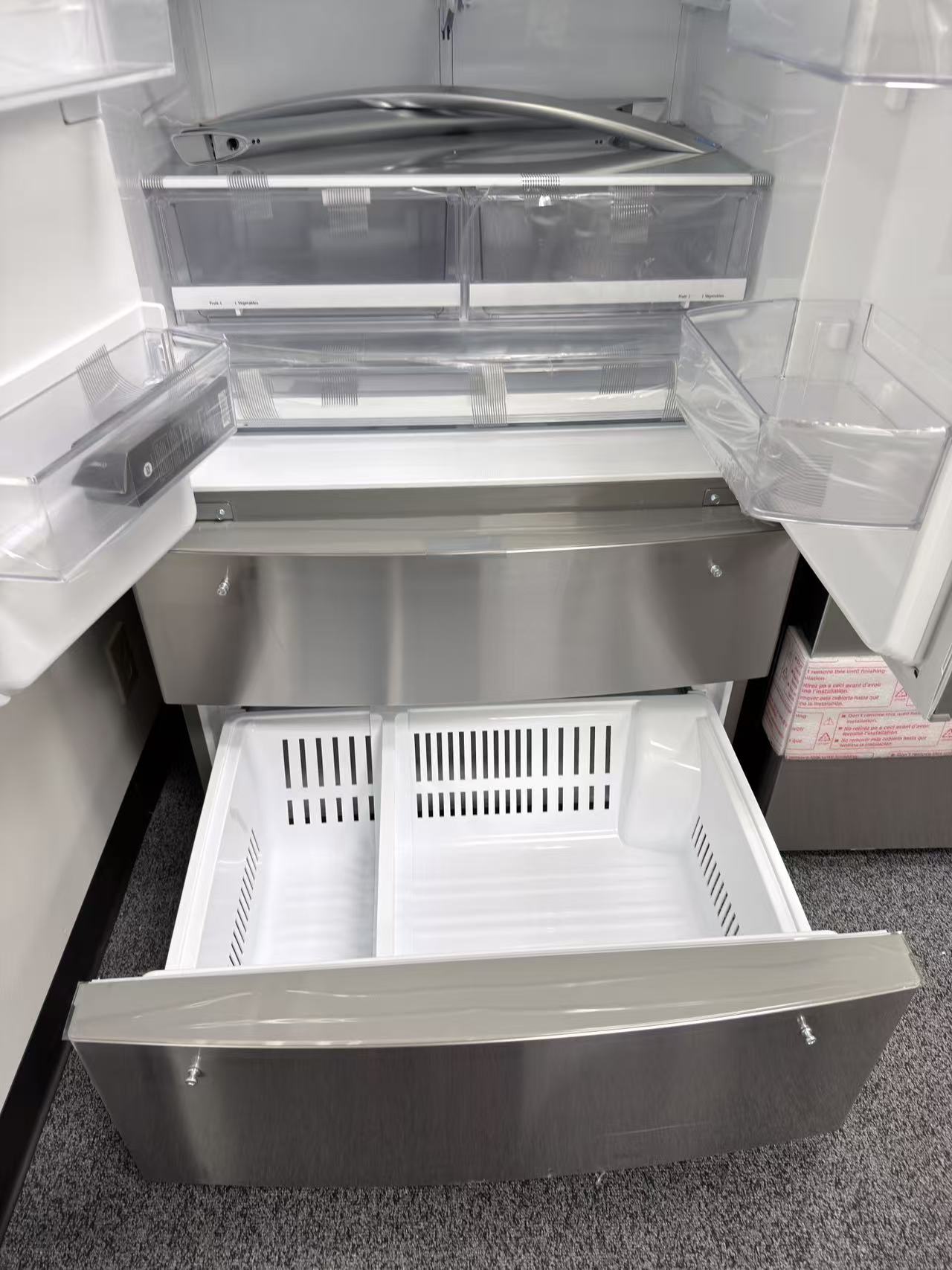 LG 28 cu. ft. 4-Door French Door Refrigerator – LMXS28626S