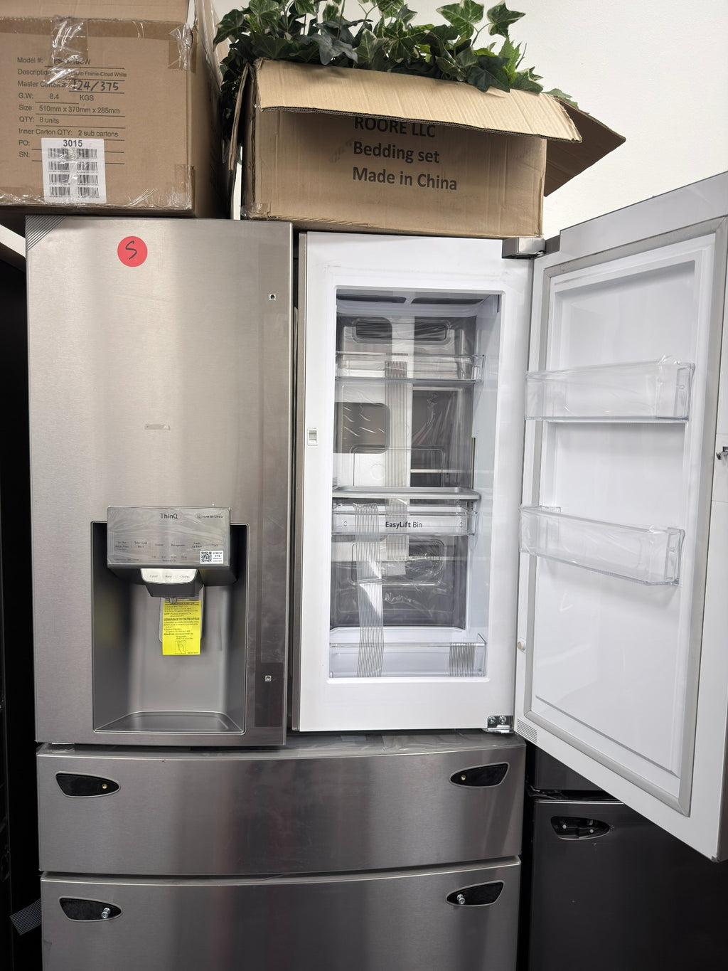 LG 30 cu. ft. 4-Door French Door Refrigerator - LRMDS3006S